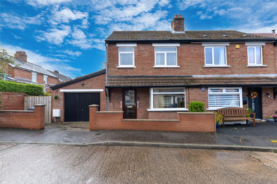 2 Bloomfield Park West