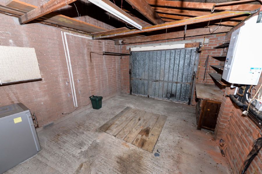 2 Bloomfield Park West