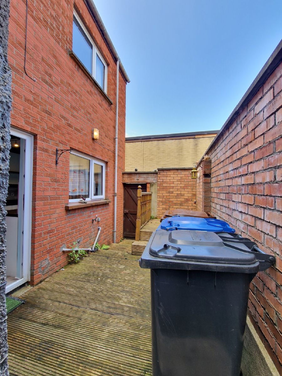 12 Crawfordsburn Road