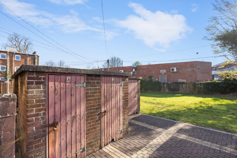 3A Ardmillan Drive