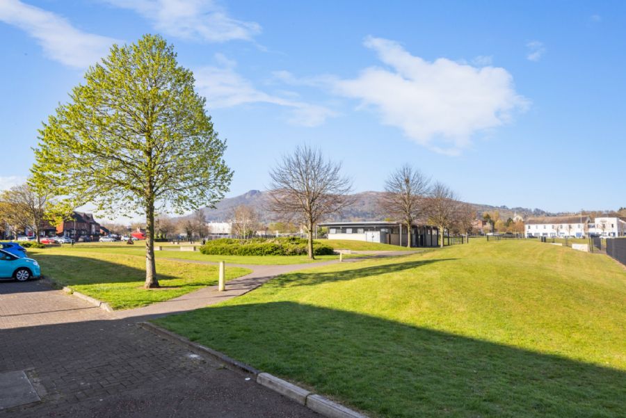 3A Ardmillan Drive