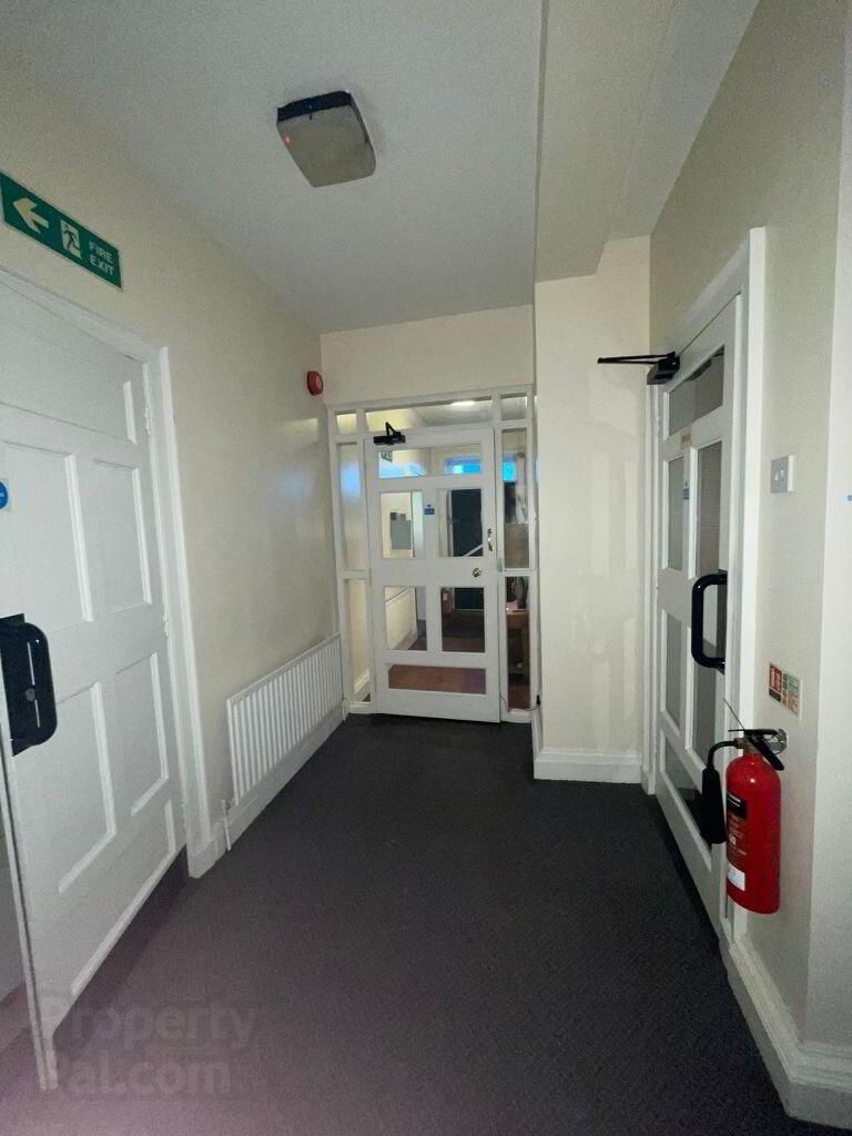 1 Northland Place