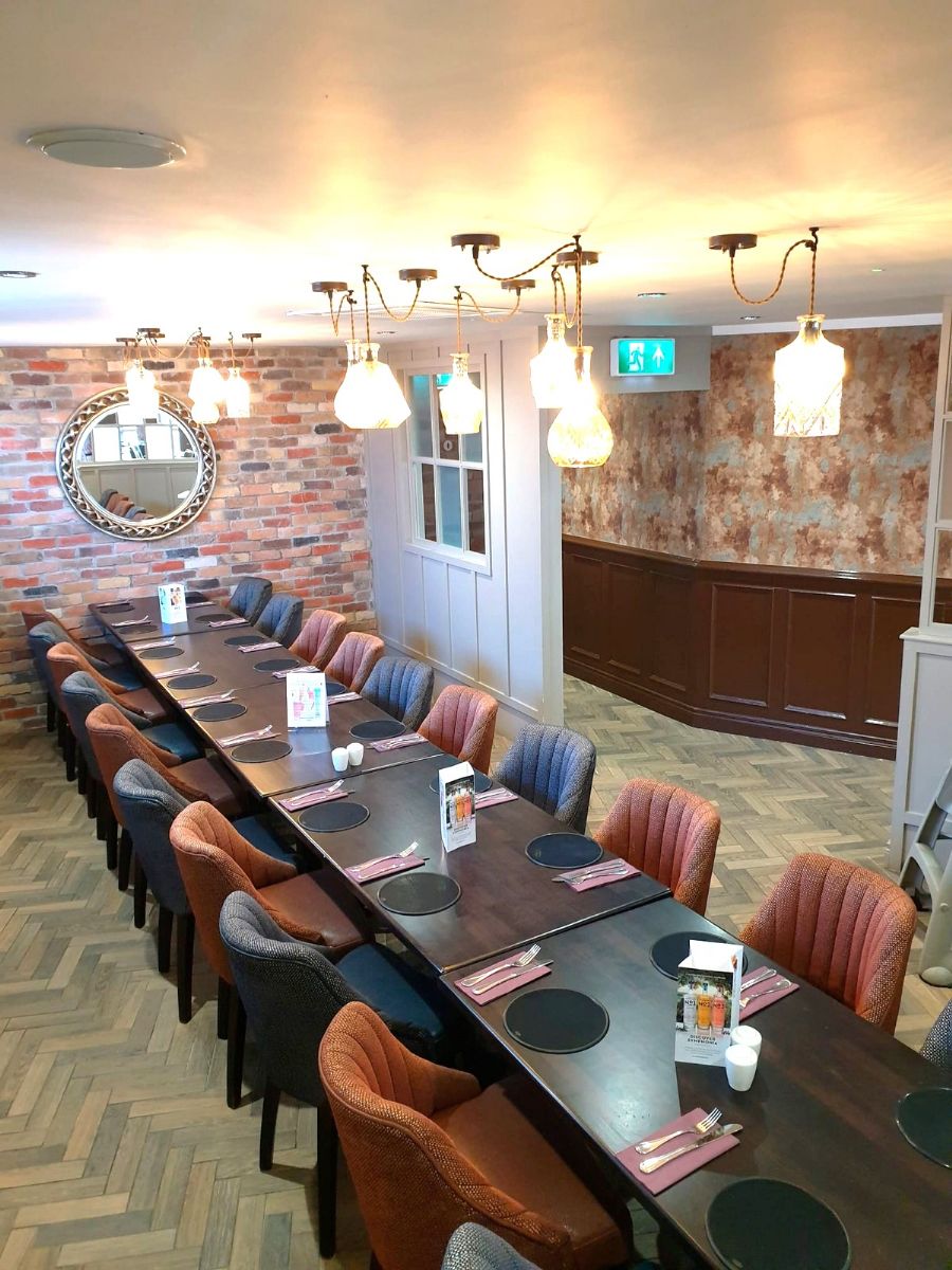 Portmor Bar/restaurant, Blackwatertown