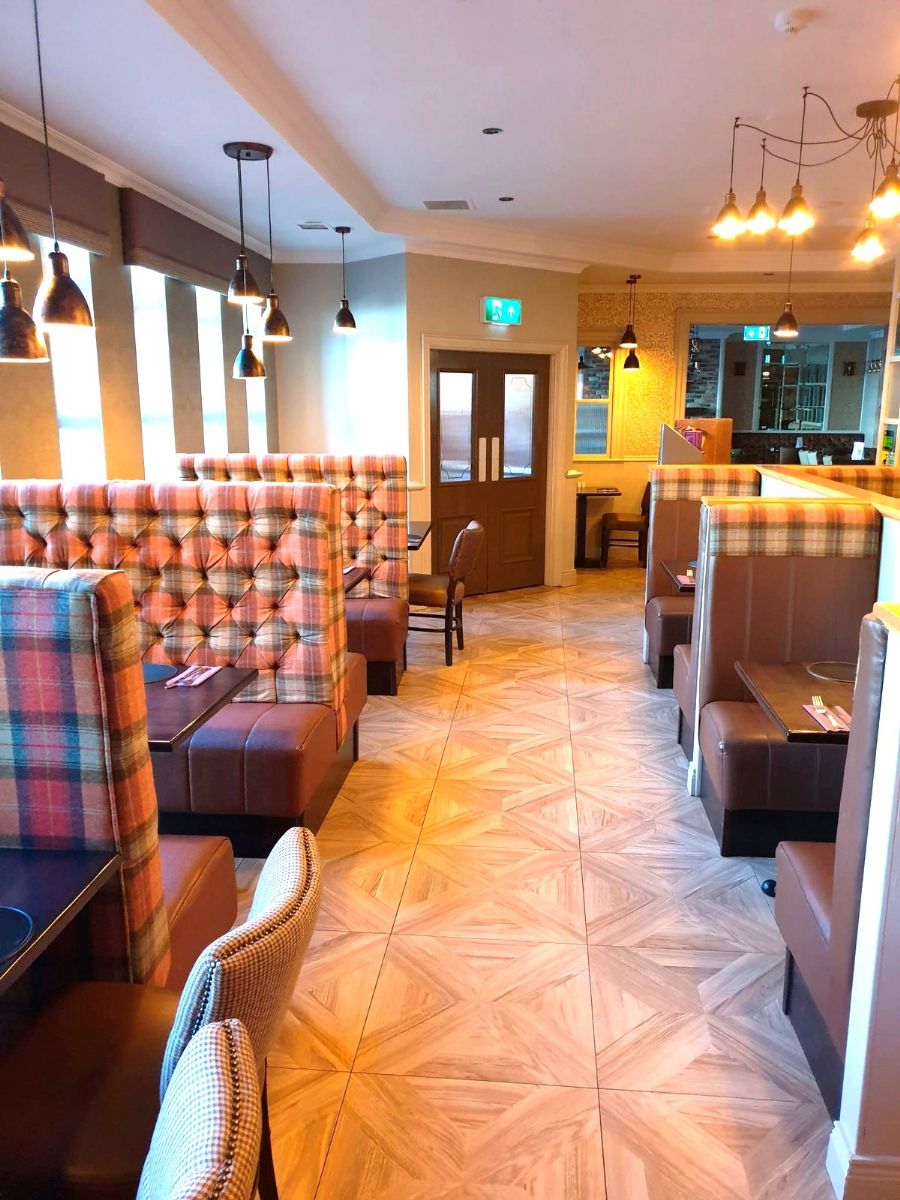 Portmor Bar/restaurant, Blackwatertown