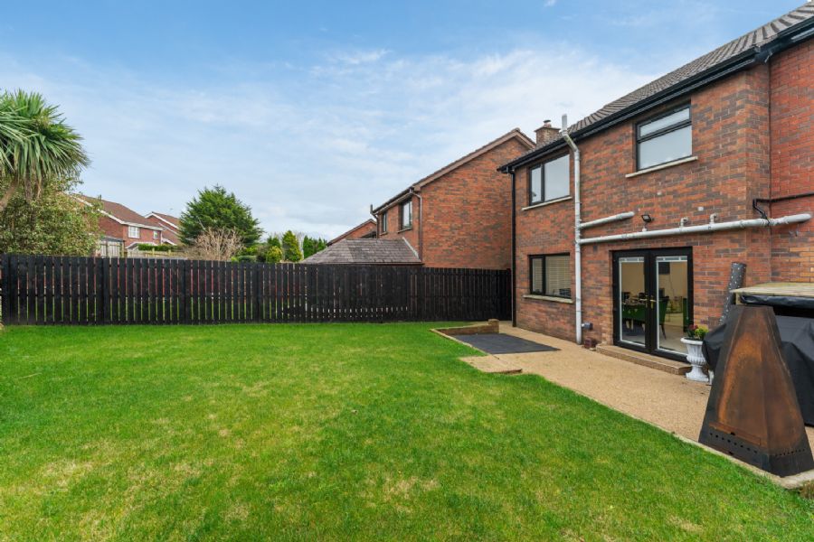 17 Glencroft Gardens
