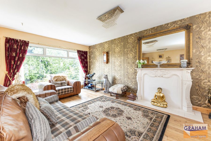 14 Moss Road