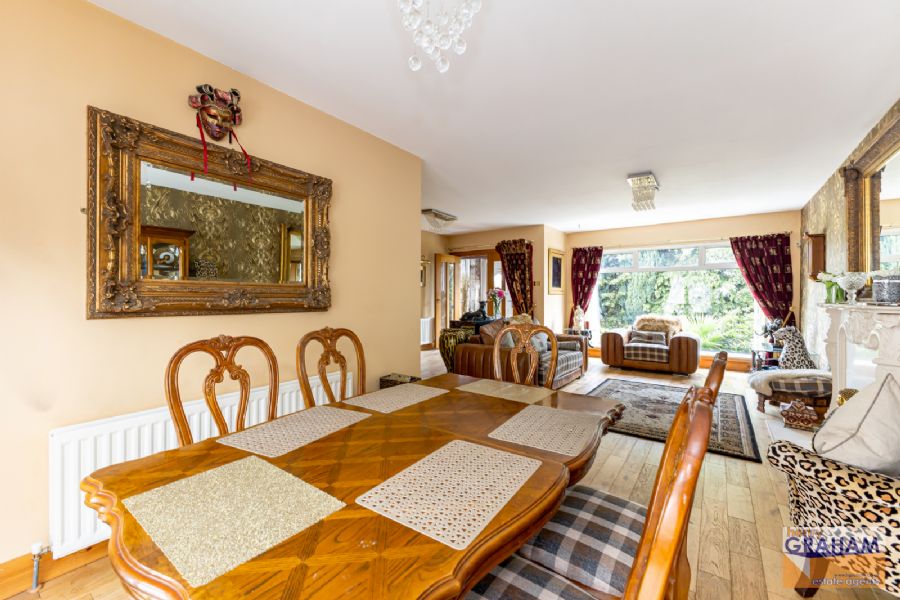 14 Moss Road