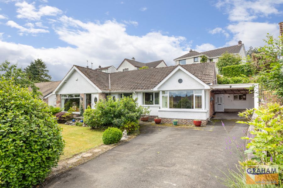 14 Moss Road