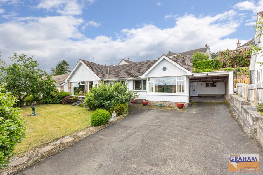 14 Moss Road