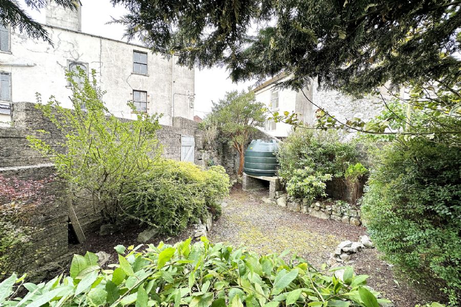 8 Dromore Street, Rathfriland