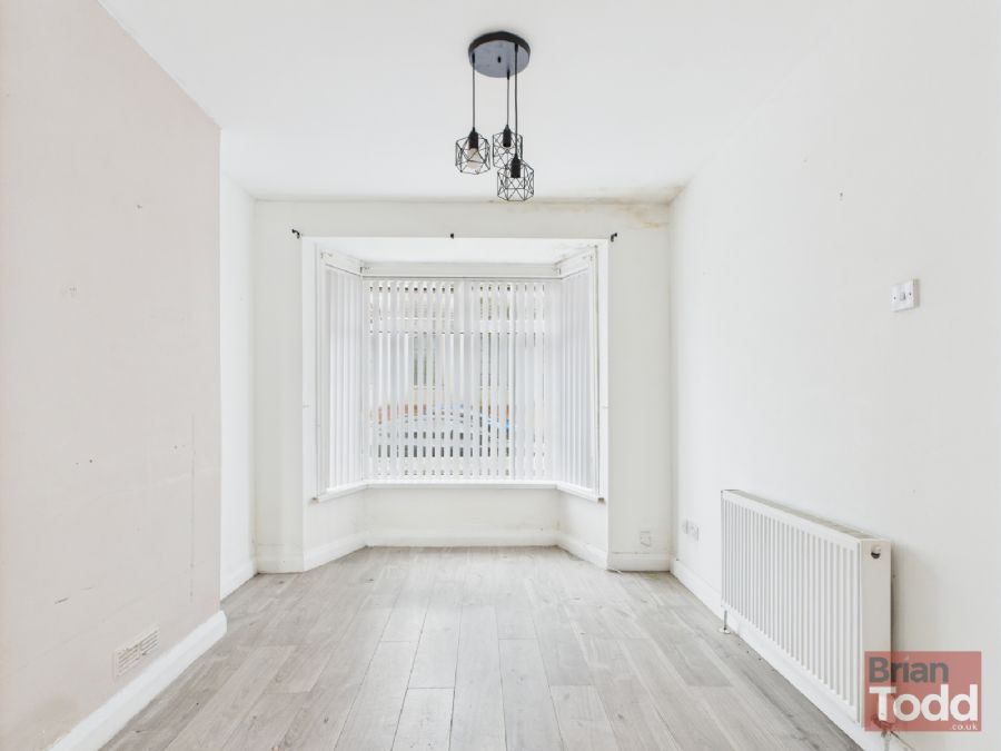 15 Victoria Road