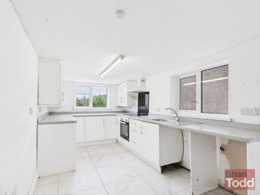 15 Victoria Road
