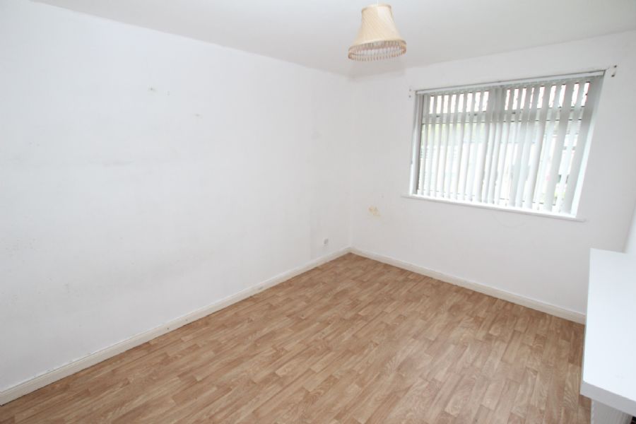 7 Finner Walk