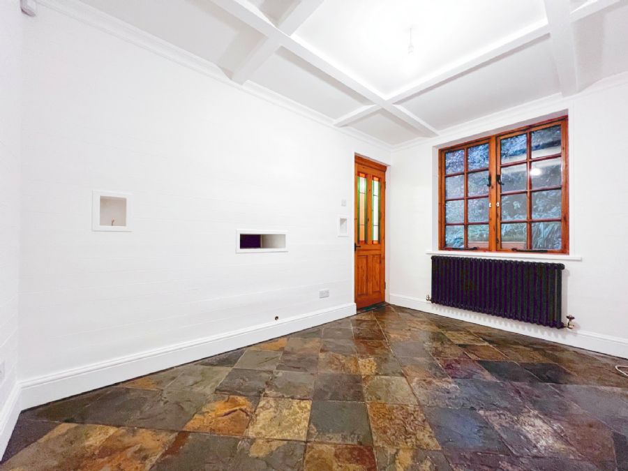 Hazelwood Cottage, 48 Antrim Road
