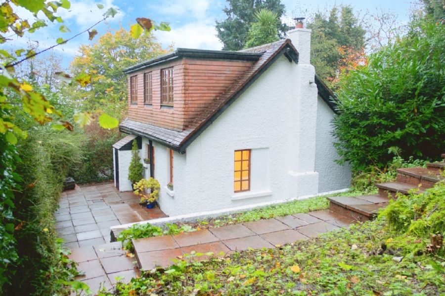 Hazelwood Cottage, 48 Antrim Road