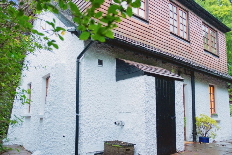 Hazelwood Cottage, 48 Antrim Road