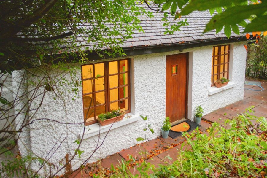 Hazelwood Cottage, 48 Antrim Road