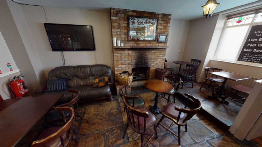 Milltown Manor Pub/restaurant & Apartments, Tempo