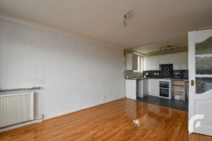 9a Woodland House, Woodland Drive