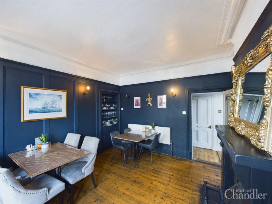Cafe, Airbnb & Business Opportunity, Kings Road