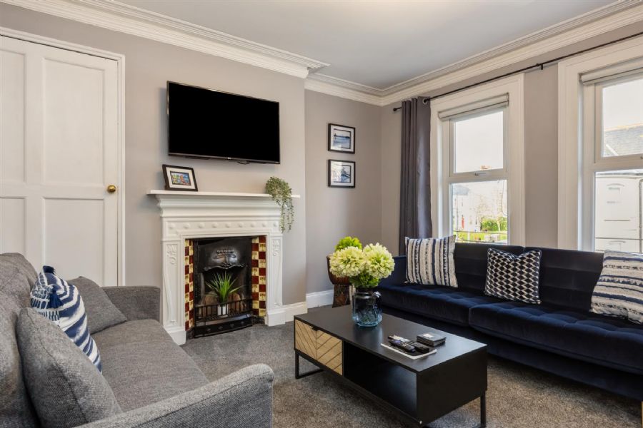 Cafe, Airbnb & Business Opportunity, Kings Road