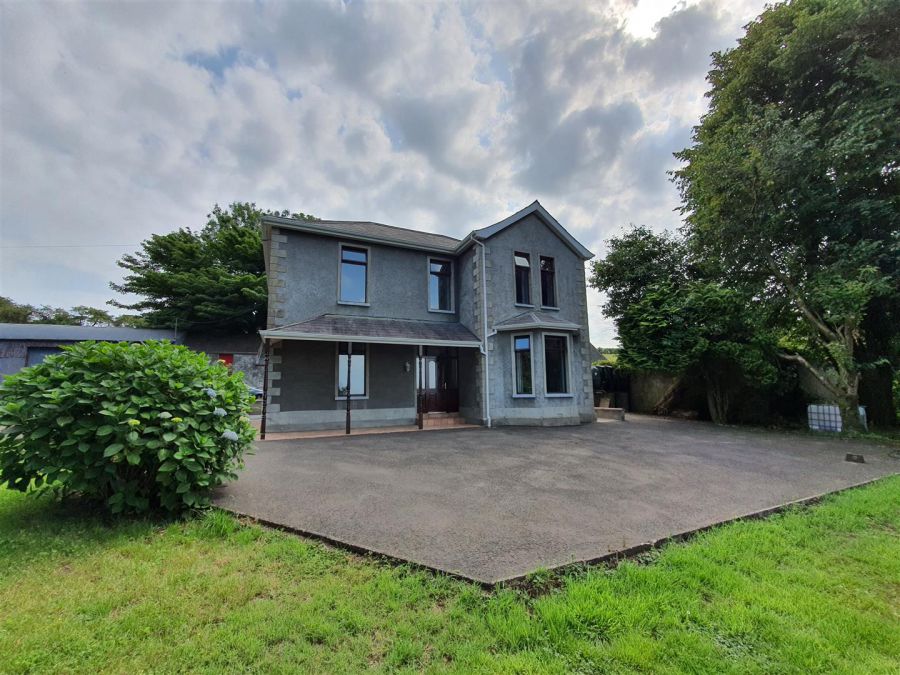 17 Ballycloghan Road