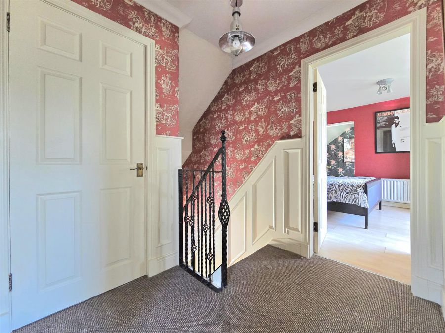 2 Old Antrim Road