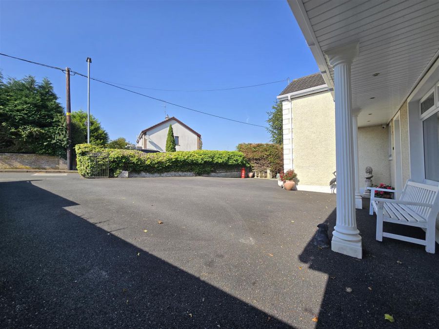 2 Old Antrim Road