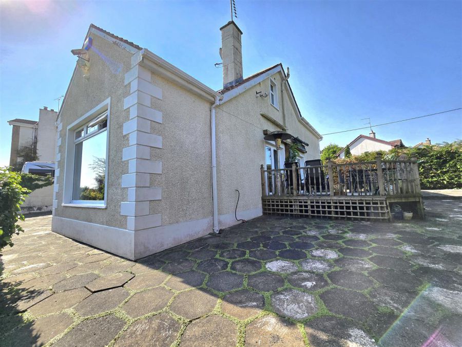 2 Old Antrim Road