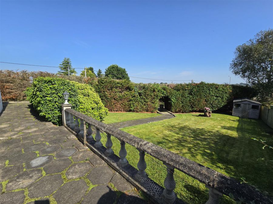 2 Old Antrim Road