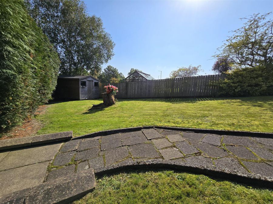 2 Old Antrim Road