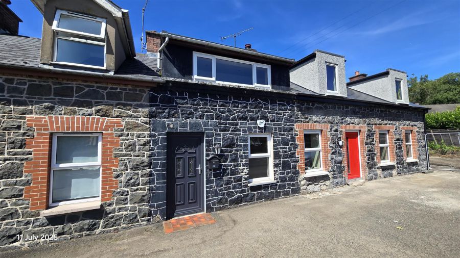 19 Greenfield Road