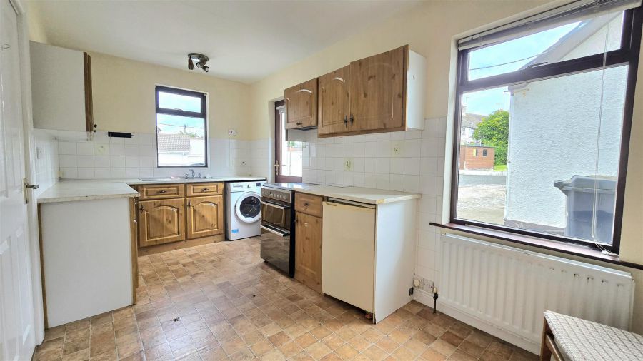 11 Kildrum Road