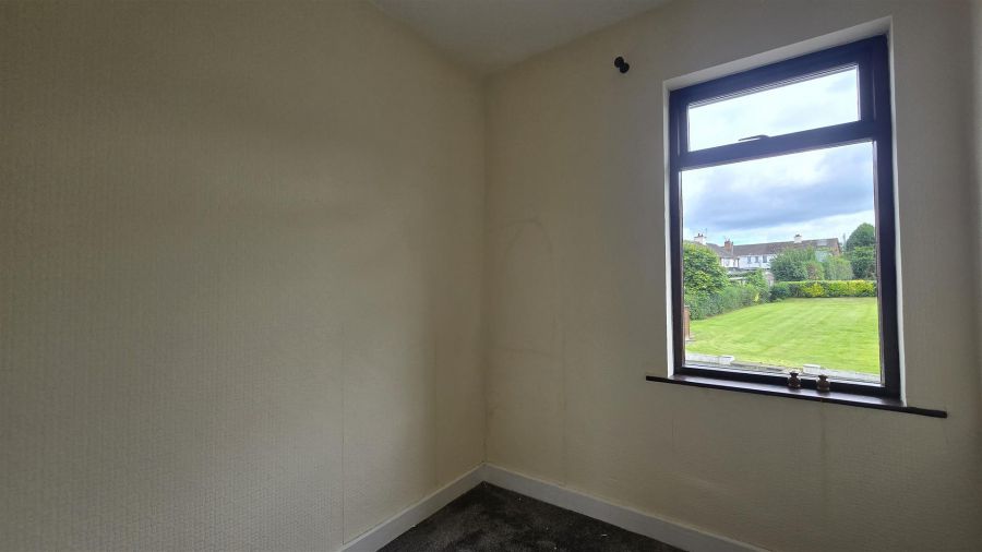 11 Kildrum Road