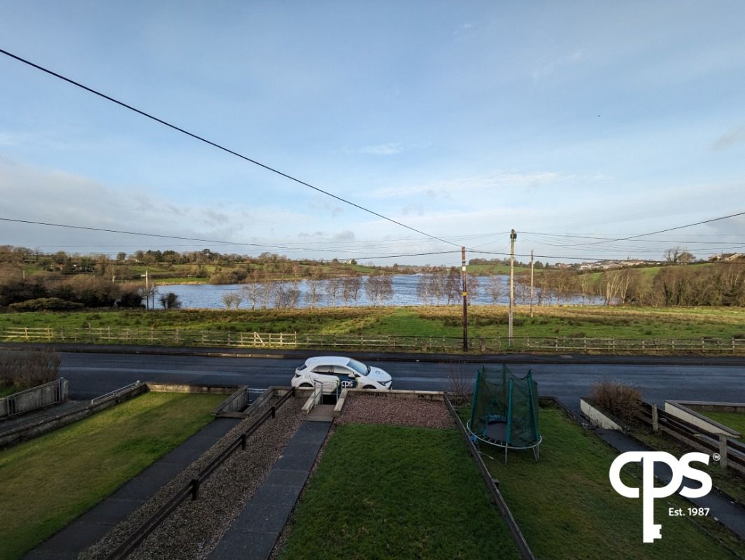 5 Lakeside Terrace 5 Lakeside Terrace