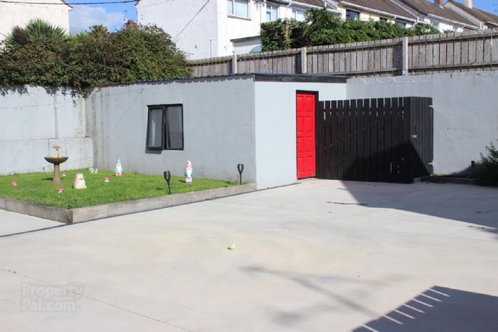 13 Drum Road