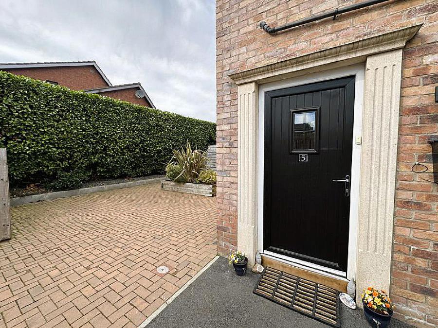5 Edenmore