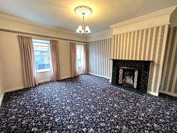 8 Dromore Street