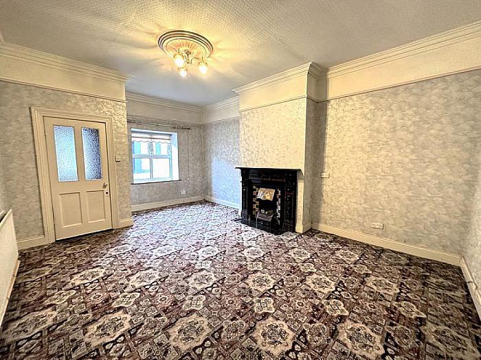 8 Dromore Street