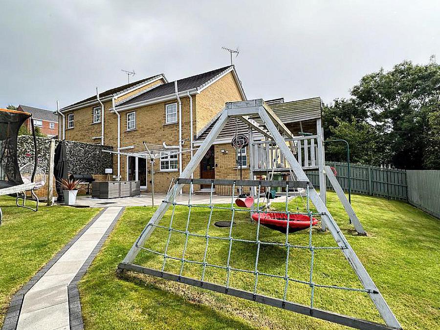 69 Oak Lodge