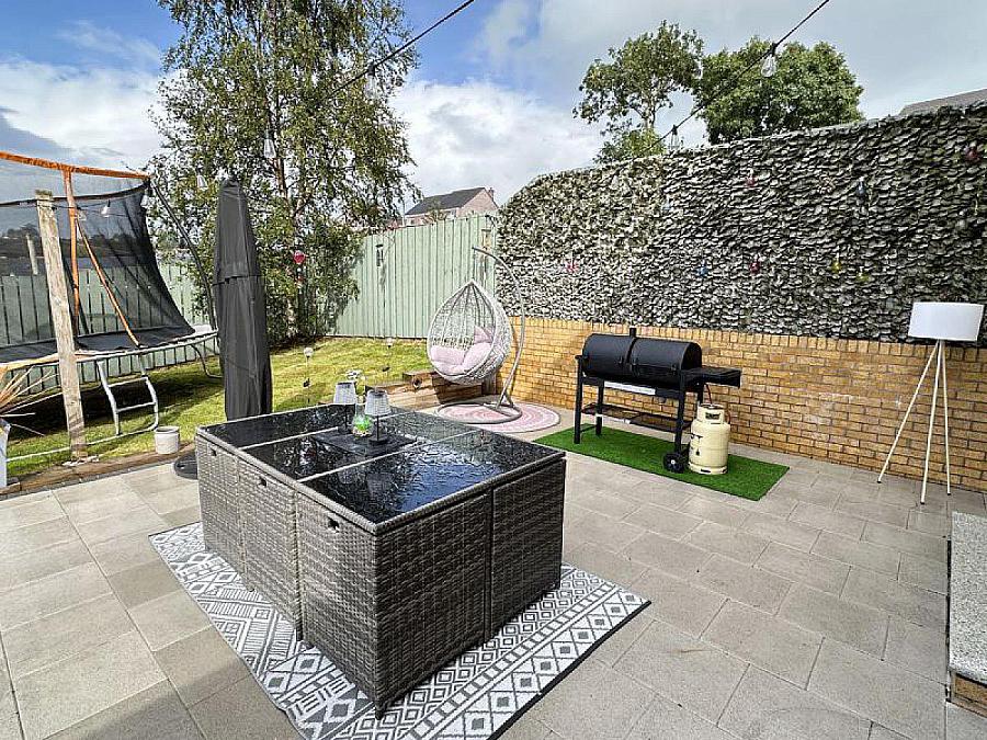69 Oak Lodge