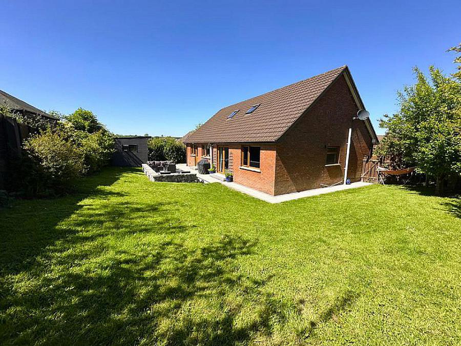 53 Thornhill