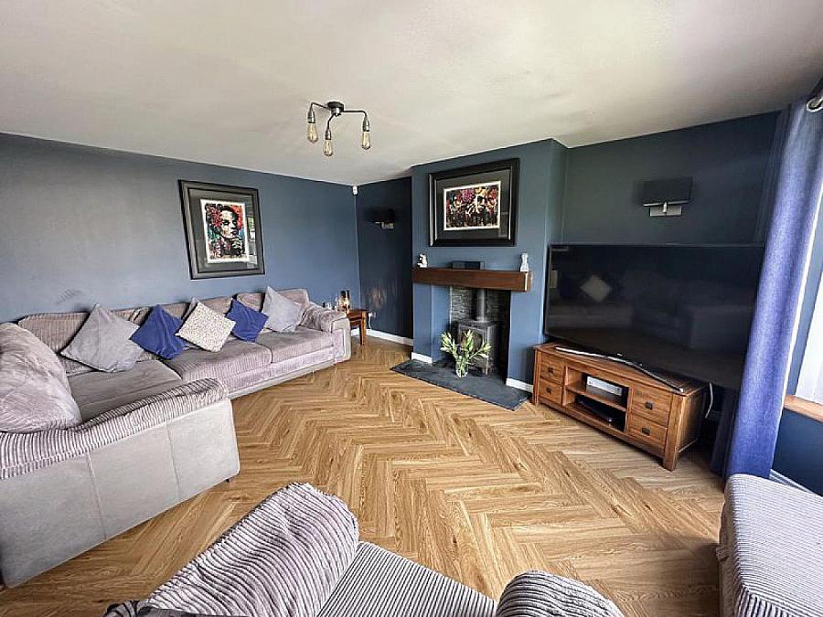 53 Thornhill