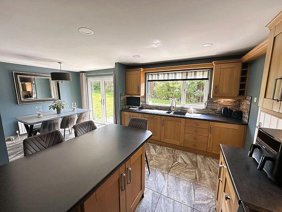 53 Thornhill