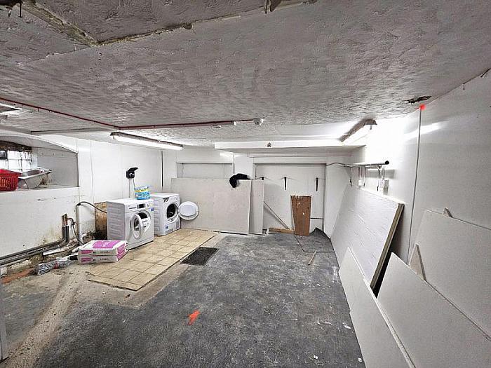 1 & 1A Church Square 1 & 1A Church Square