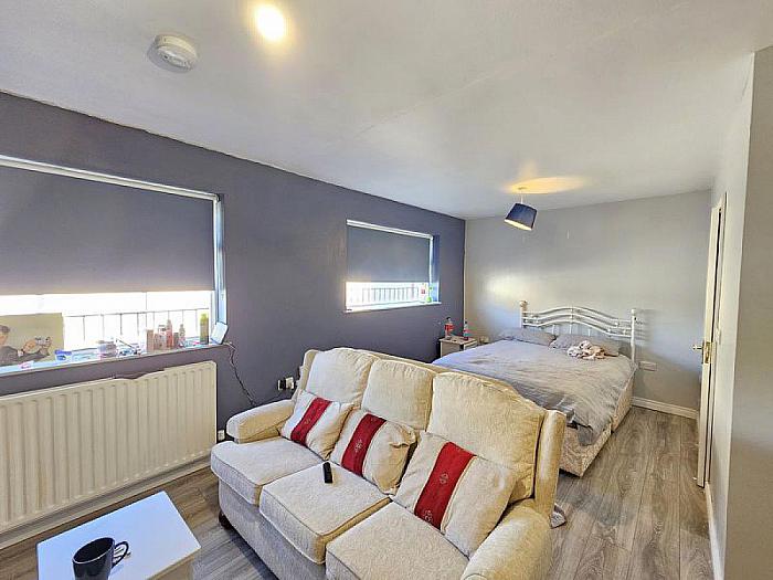 1 & 1A Church Square 1 & 1A Church Square