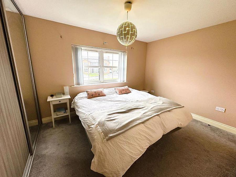 21 Scarvagh Heights