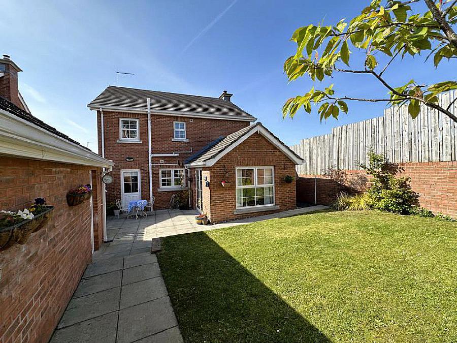 21 Scarvagh Heights