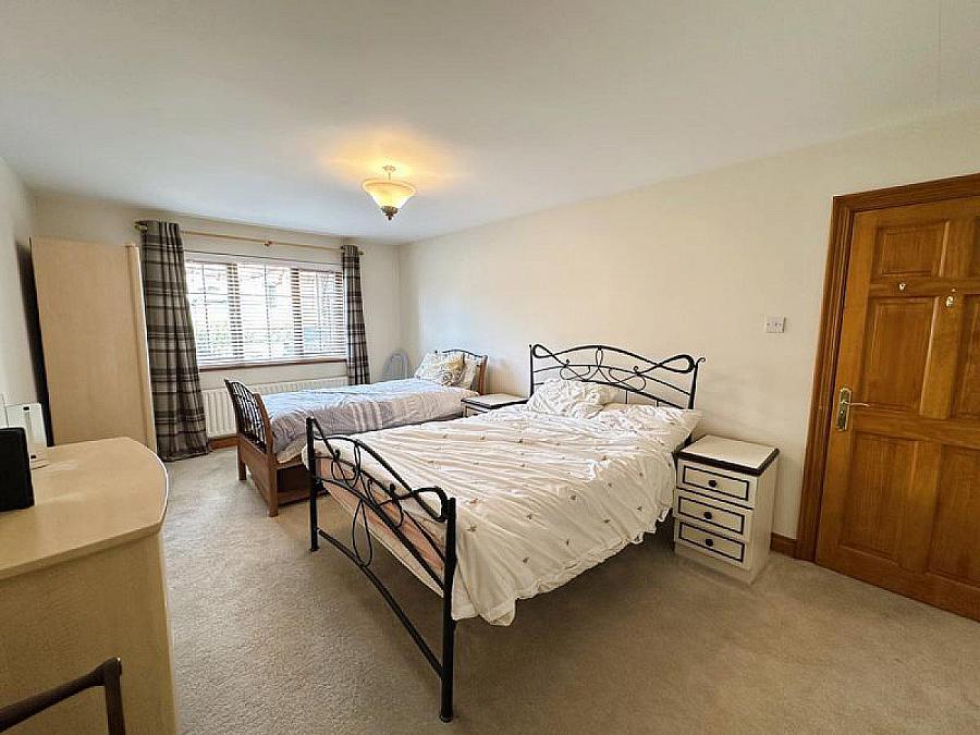 1 Weavers Court