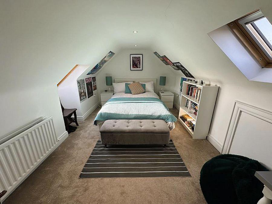 5 Moorlands Court